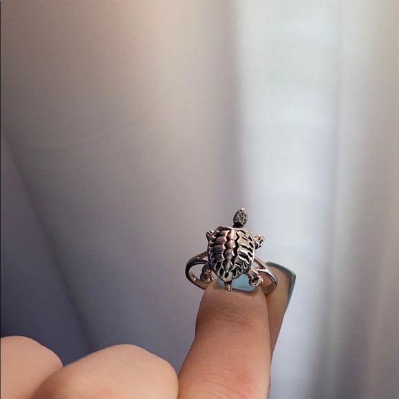 Ring - Picture 2 of 5